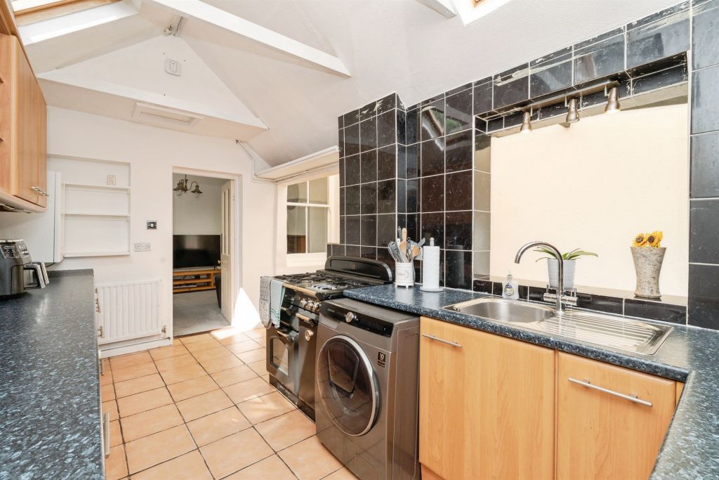 Property photo 3 of 18