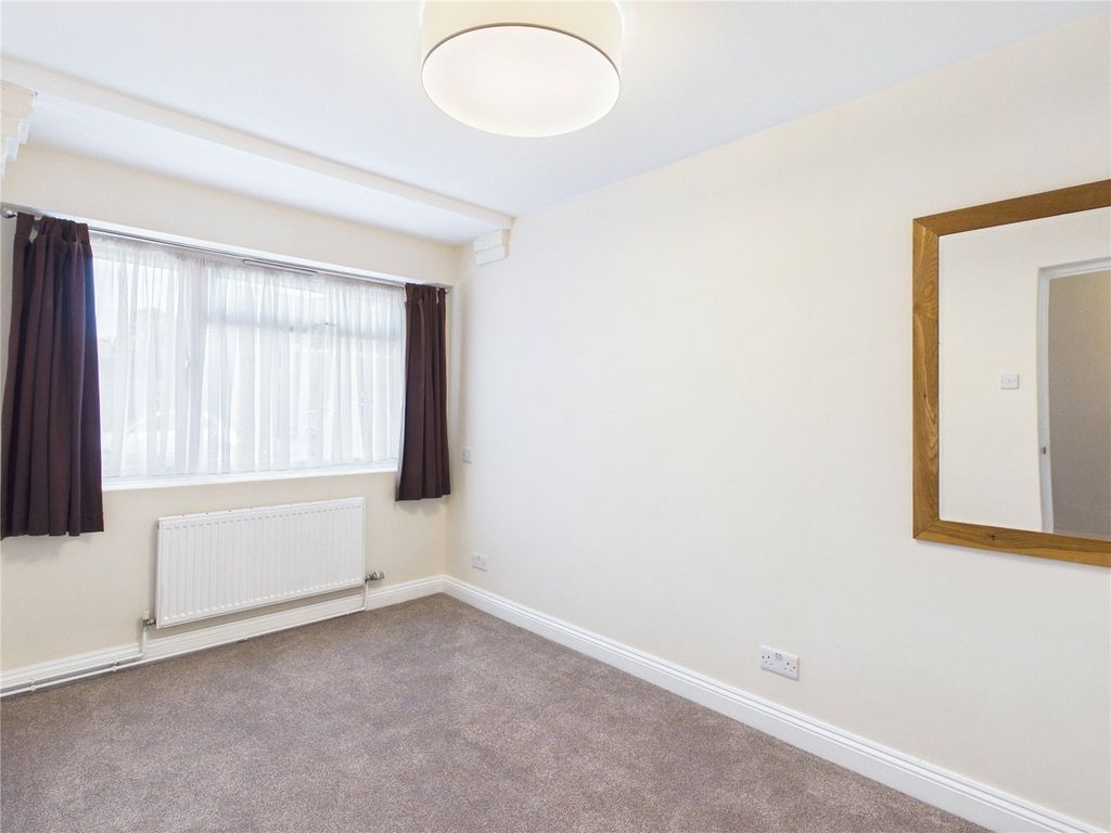 Property photo 2 of 8 Picture No. 19