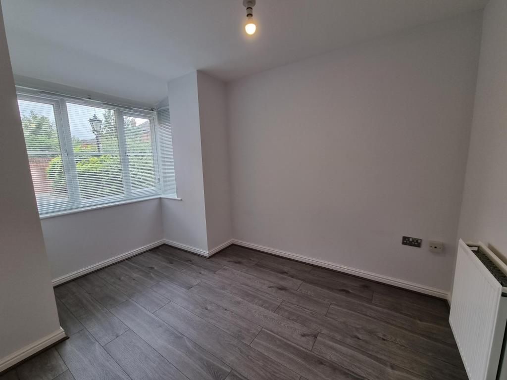Property photo 2 of 14 Dining Room