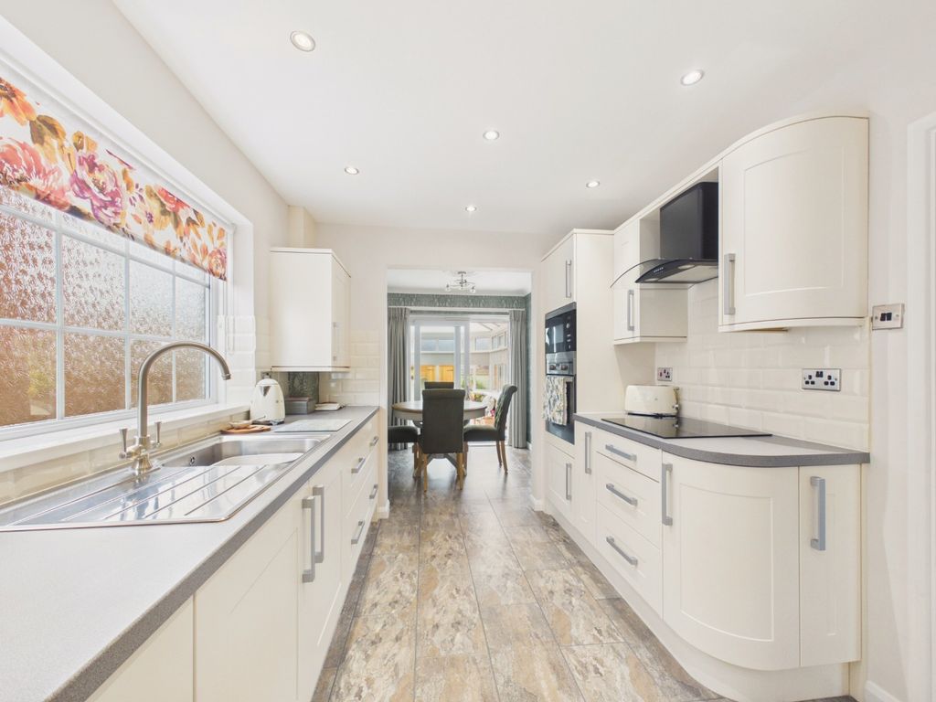 Property photo 2 of 22 5125613