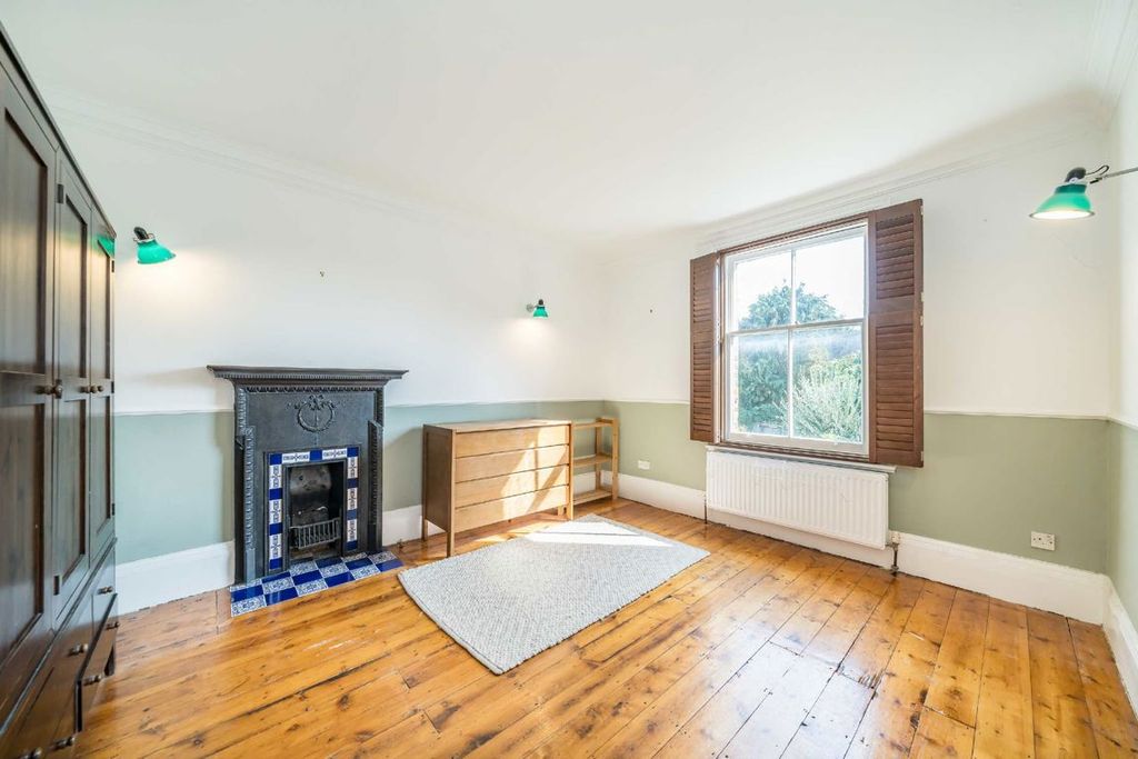 Property photo 3 of 7