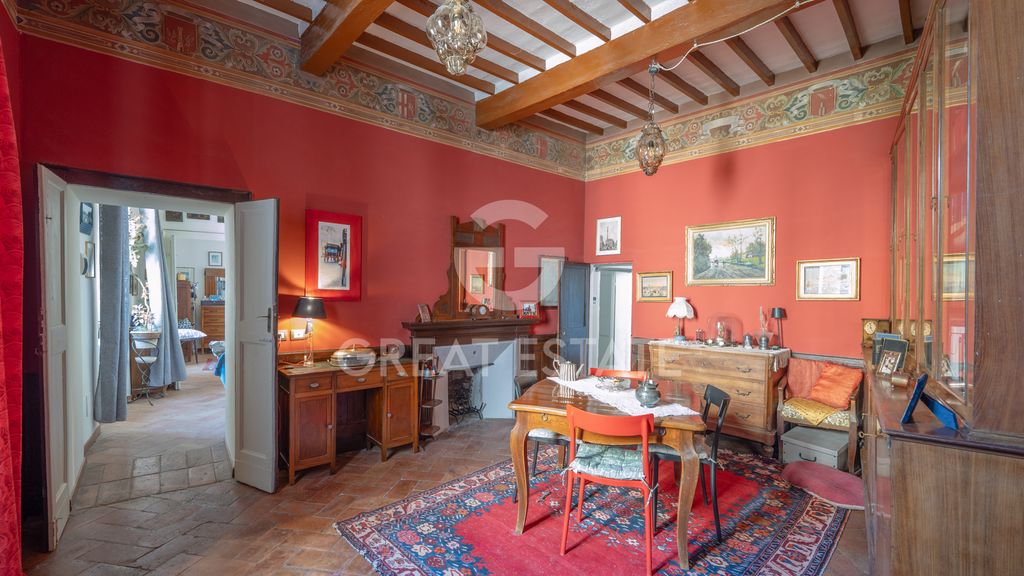 Property photo 2 of 41 Interiors