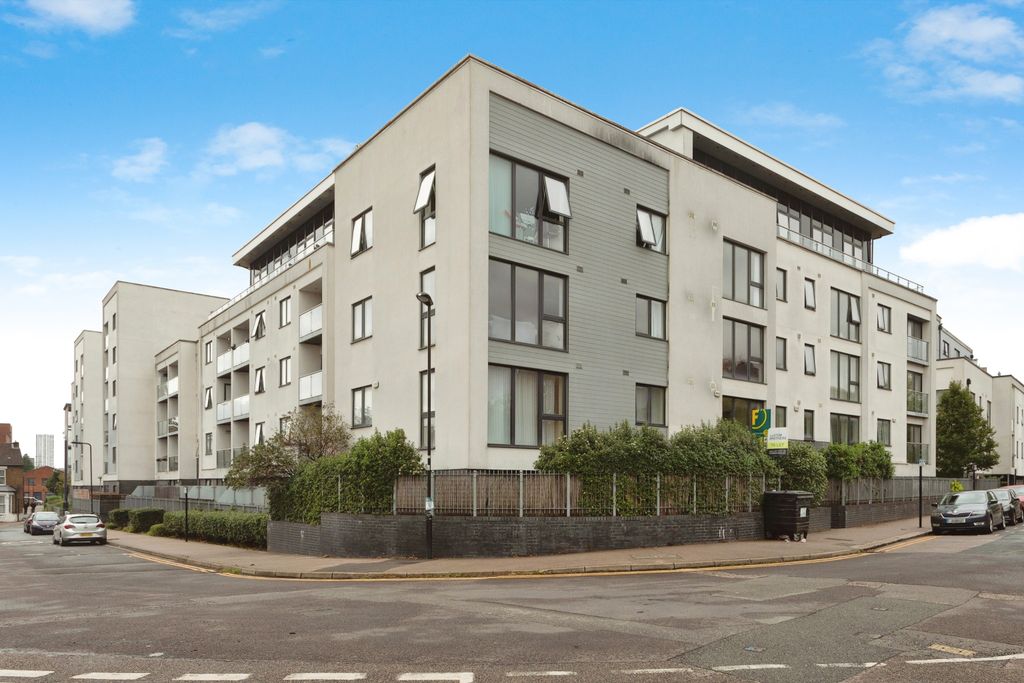 Property photo 1 of 11 1