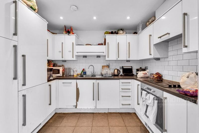 Property photo 3 of 13 Photo 4