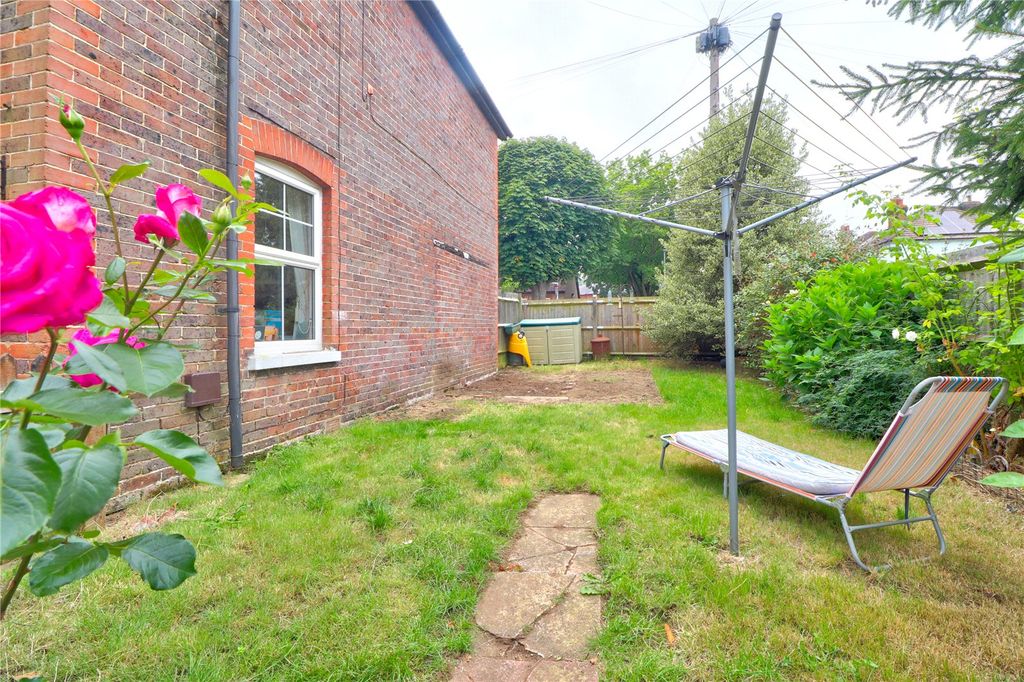 Property photo 2 of 10 Picture No. 21