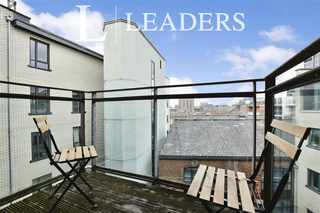 Property photo 2 of 22 Picture No. 06