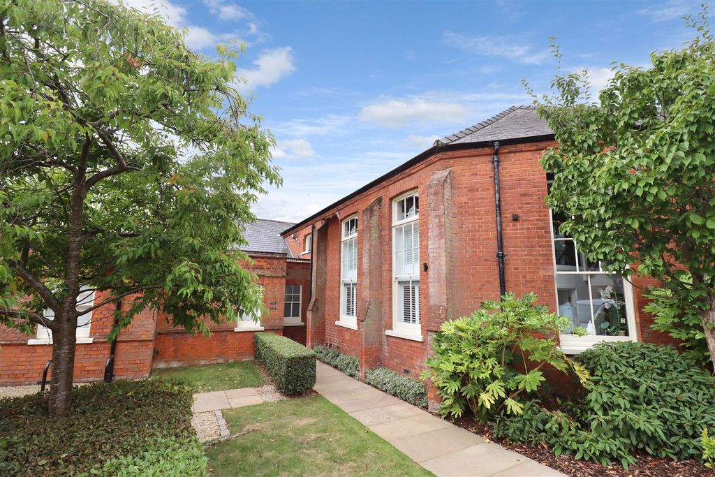 Property photo 1 of 12 Img_8476Dp1.Jpg