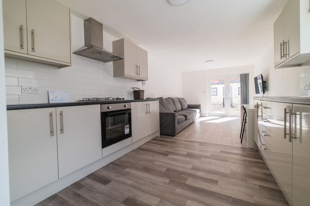 Property photo 2 of 19 Call 02920 454555 To Secure Your Viewing_6