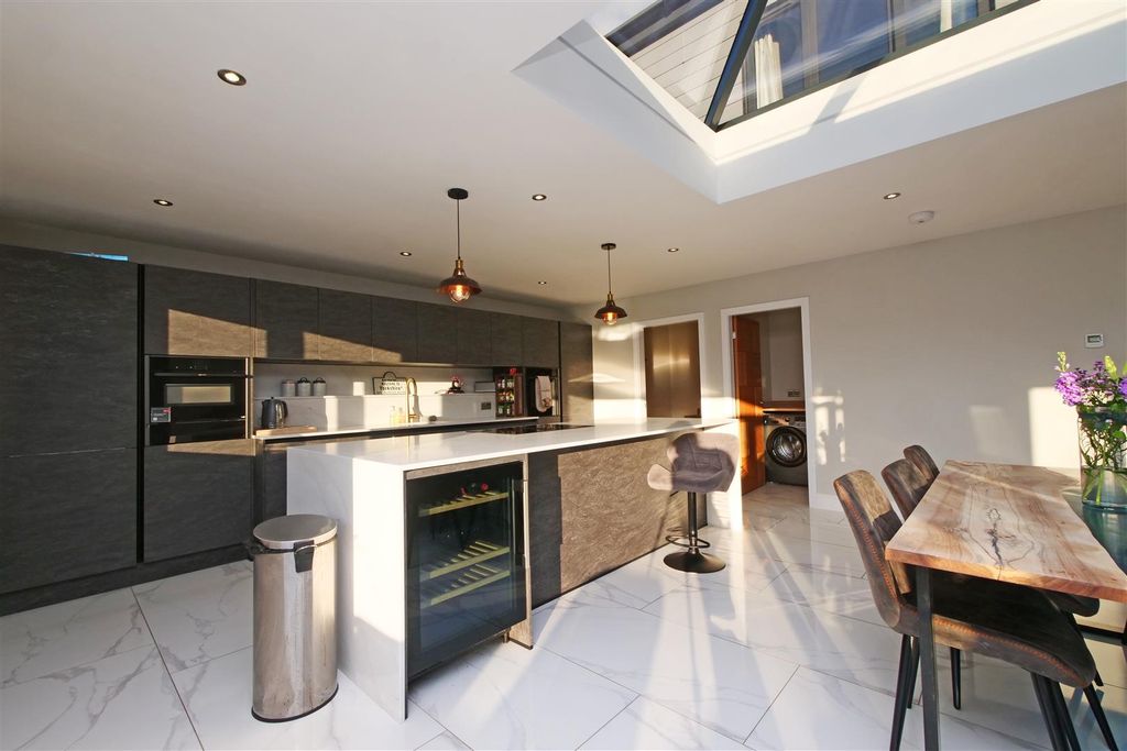 Property photo 3 of 33 Pnmb0562.Jpg