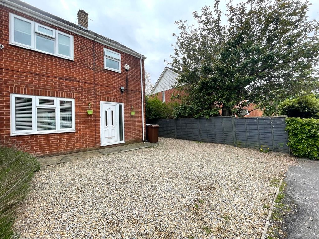 Property photo 2 of 29 Picture No. 37