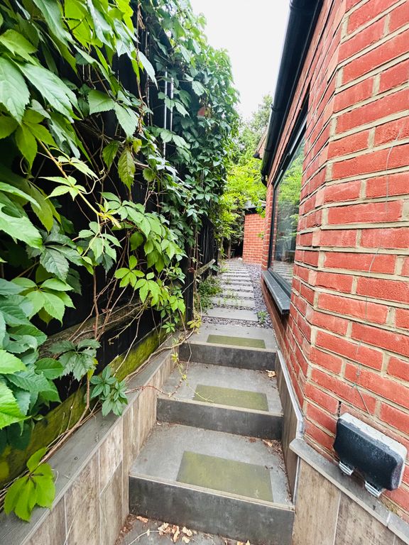 Property photo 3 of 29