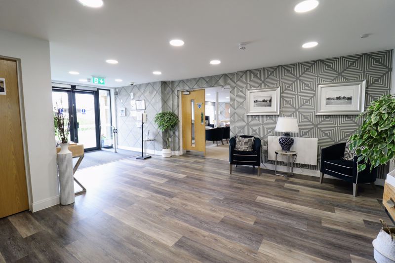 Property photo 2 of 14 Reception