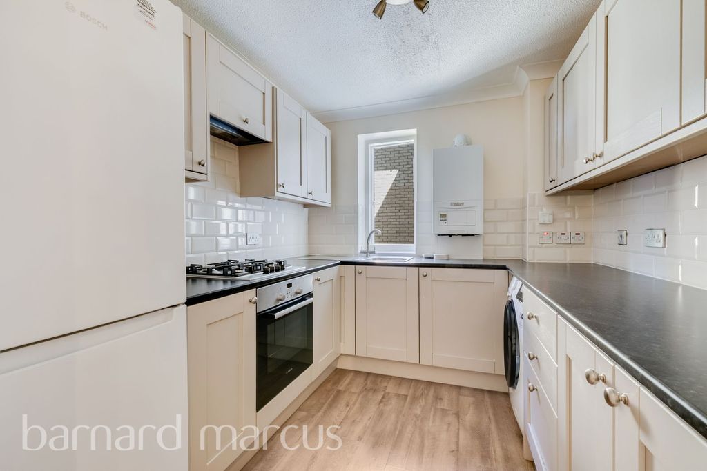 Property photo 2 of 9 Image