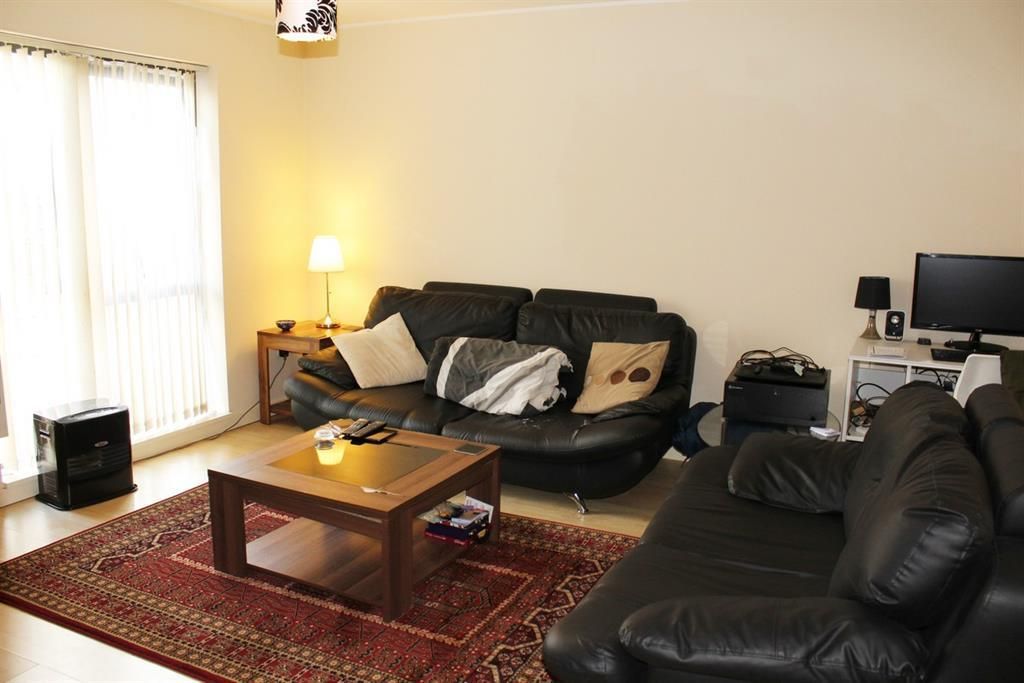 Property photo 2 of 8