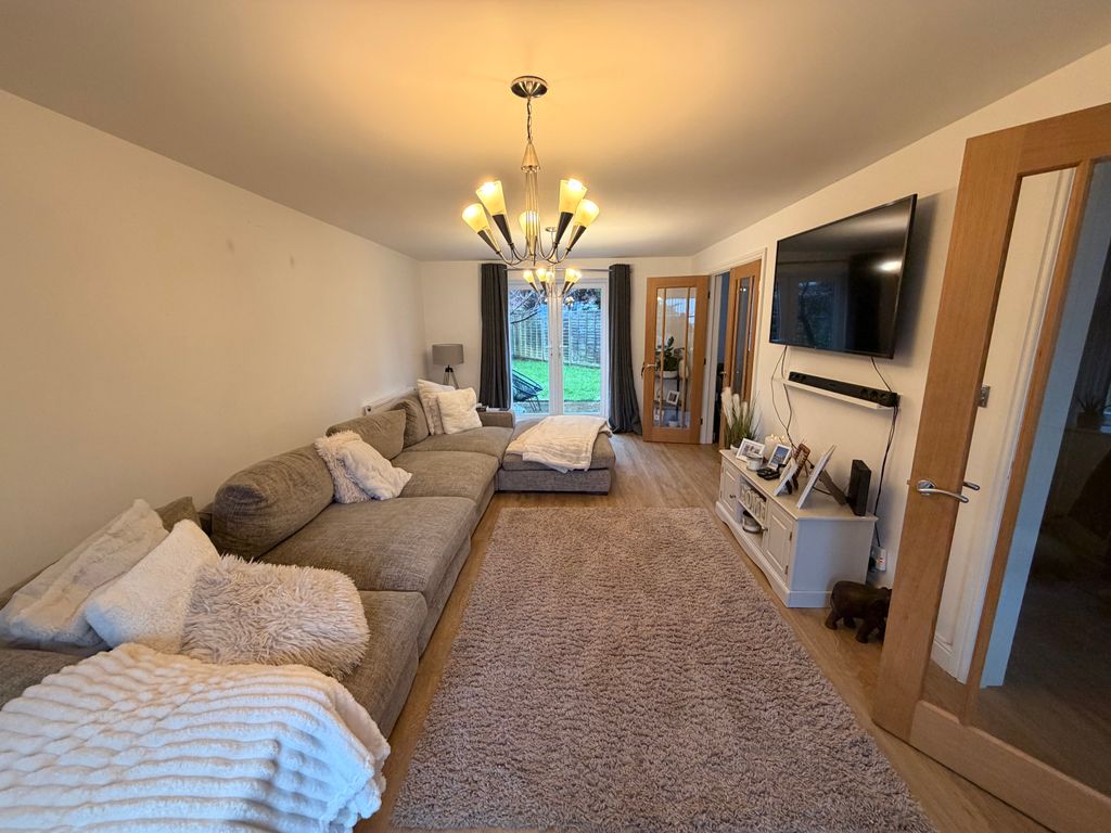 Property photo 2 of 21