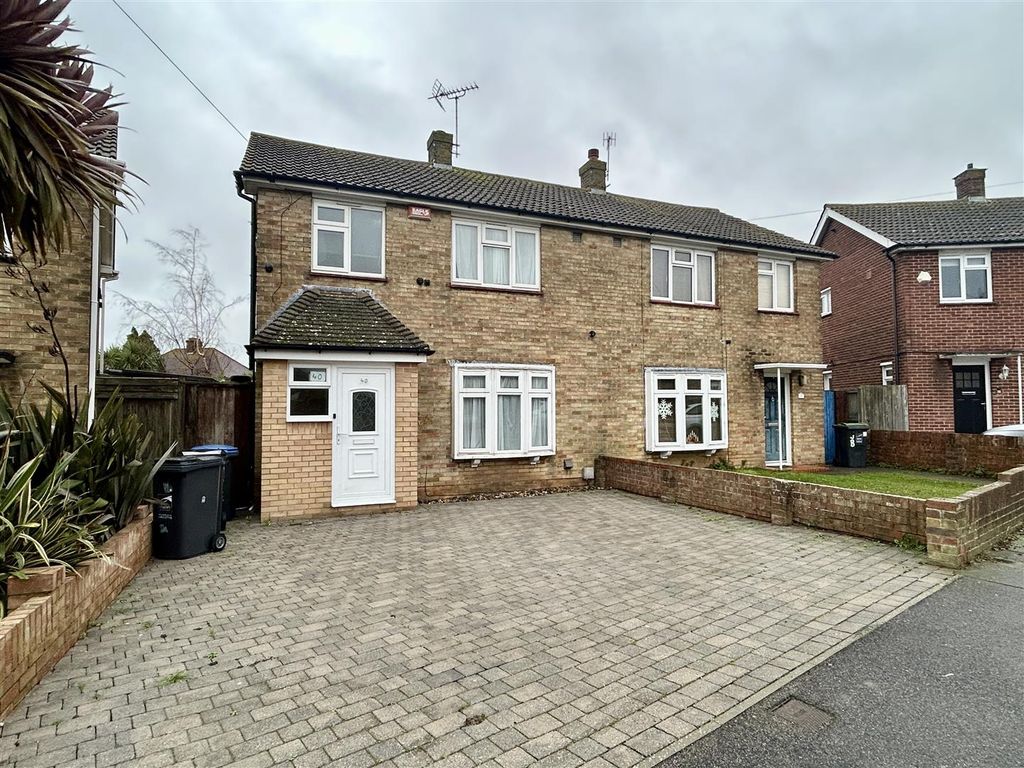 Property photo 1 of 14 External