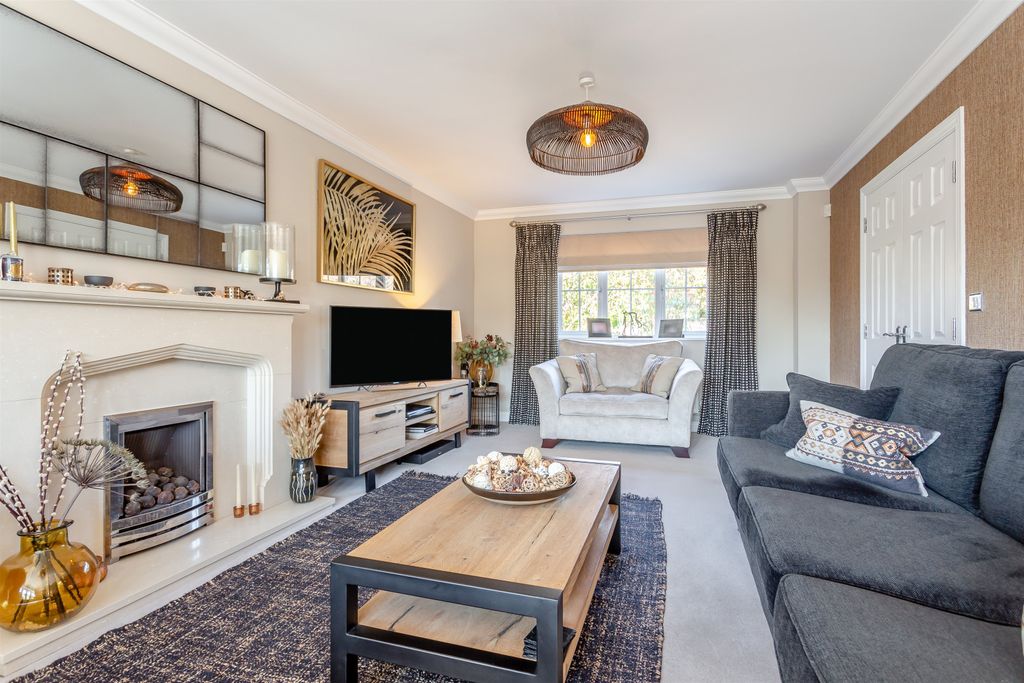 Property photo 3 of 25