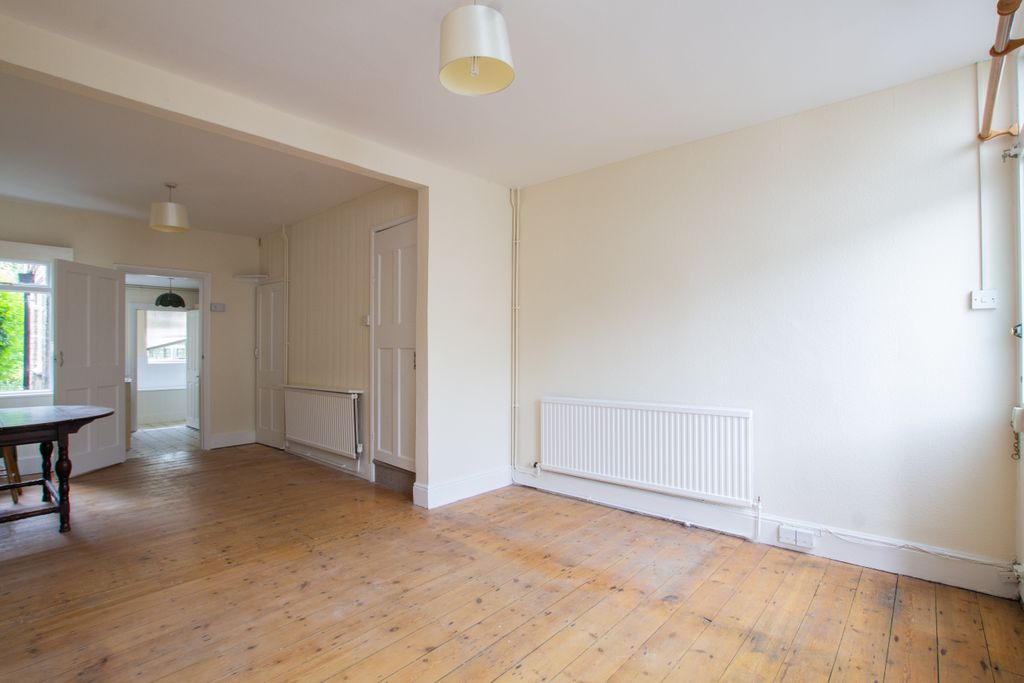 Property photo 2 of 12 Living Room