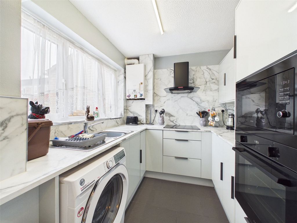 Property photo 2 of 7 Picture No. 01