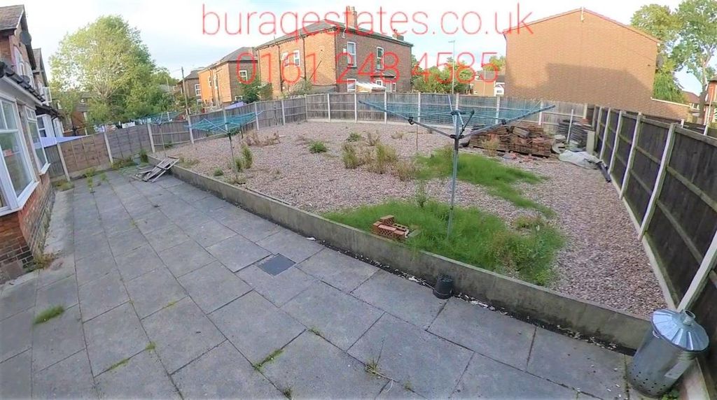 Property photo 1 of 15 A Spacious And Well-Maintained Garden Featuring A ...
