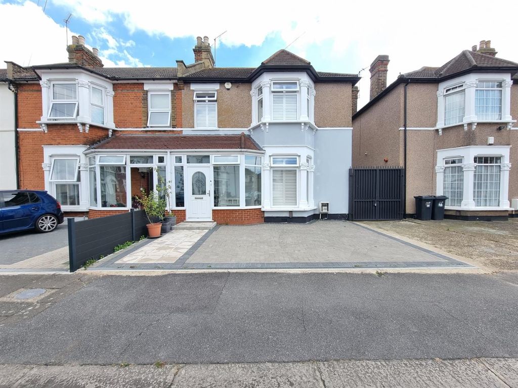Property photo 1 of 27