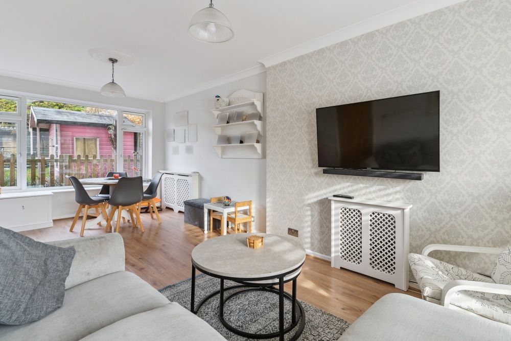 Property photo 2 of 19