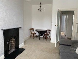 Property photo 3 of 7 Lounge