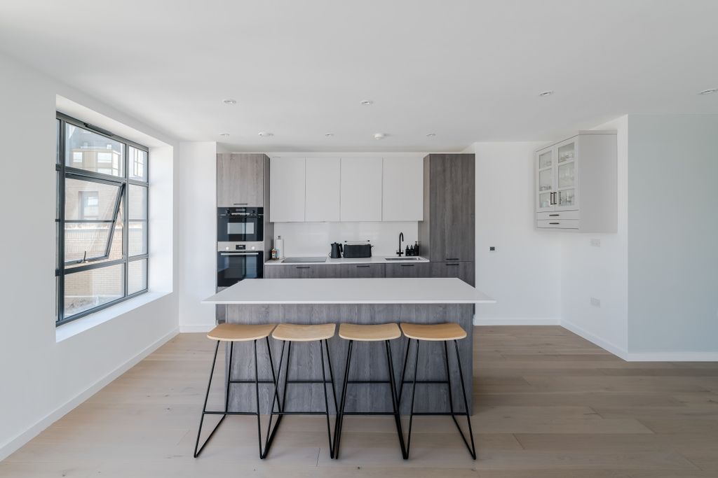 Property photo 2 of 8 F9_30_Osborn_Stre...