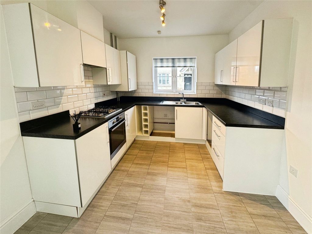 Property photo 2 of 18 Picture No. 07