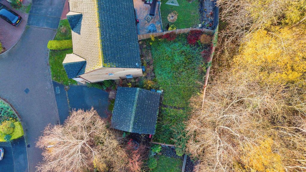 Property photo 3 of 24