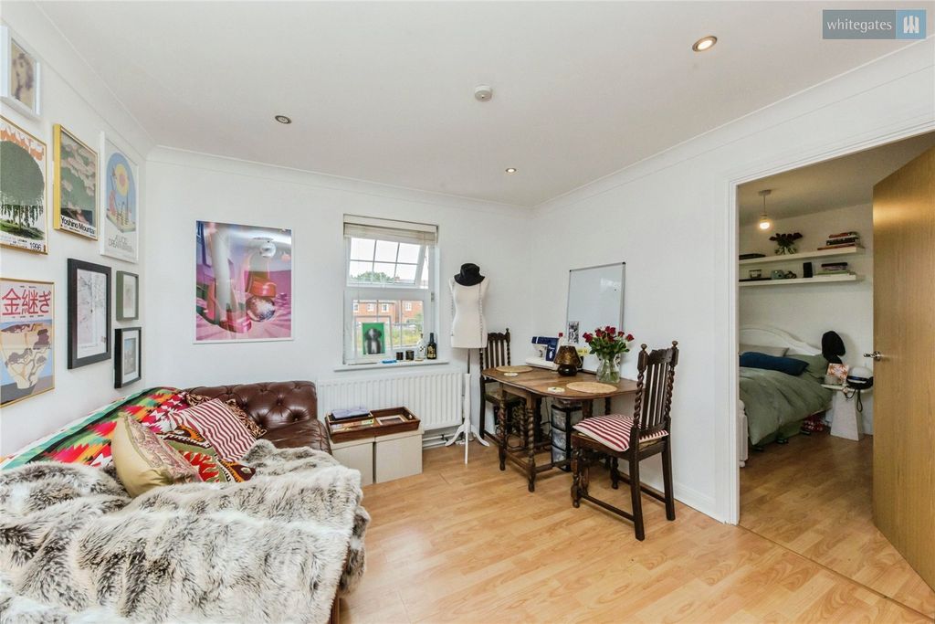 Property photo 2 of 12 Picture No. 08