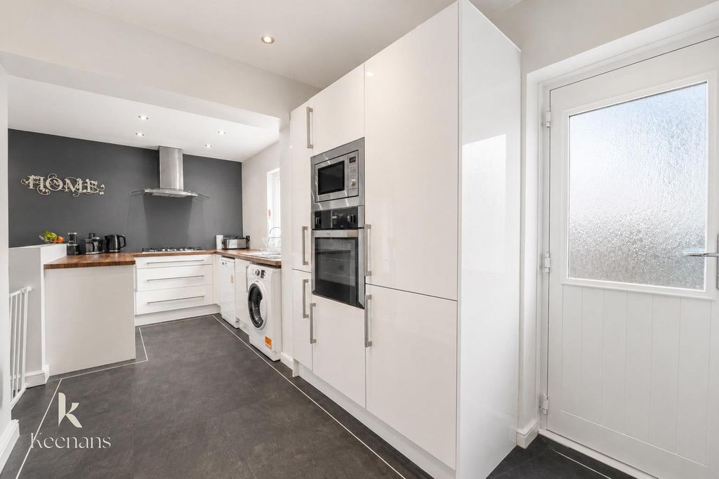 Property photo 2 of 19 4-14.Jpg