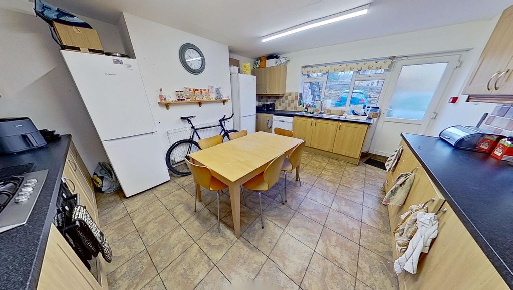 Property photo 3 of 13 6-Buckingham-Mount-12092024094452.Jpg