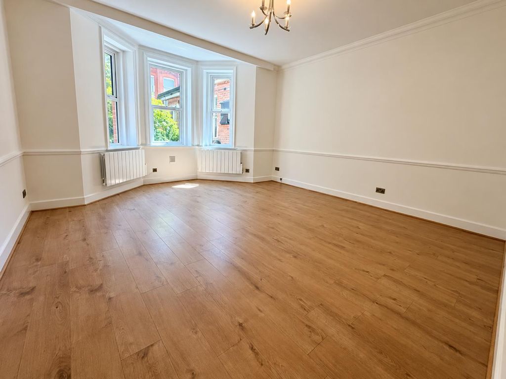 Property photo 1 of 13 Image