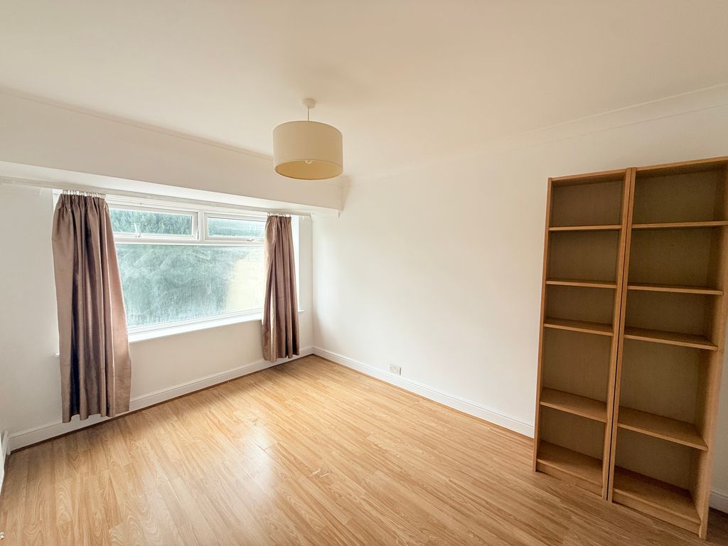 Property photo 3 of 8 Dining Room