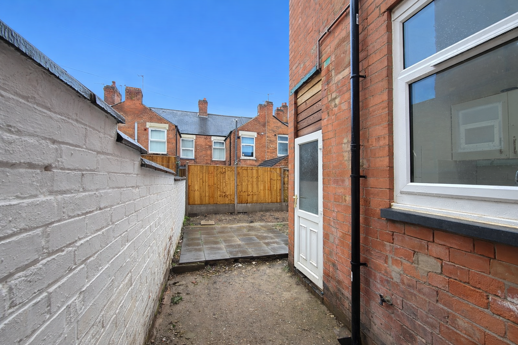 Property photo 1 of 3