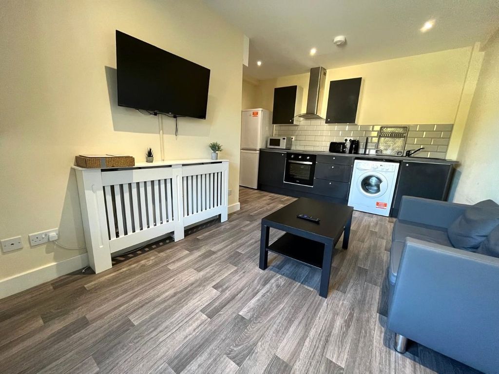 Property photo 1 of 26