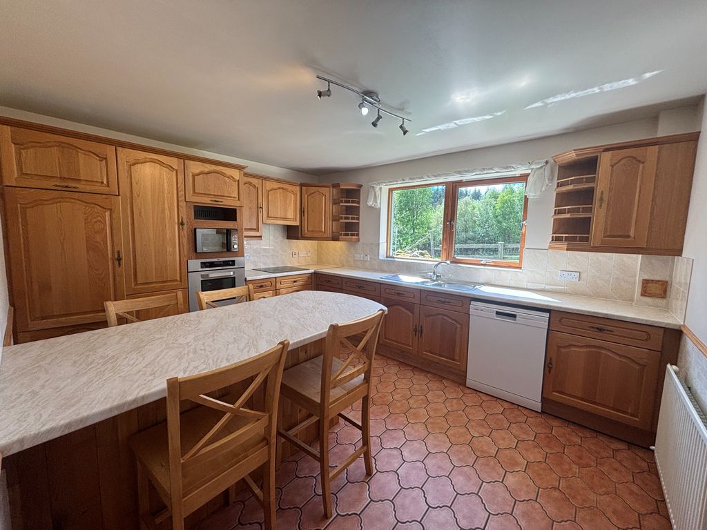 Property photo 1 of 29