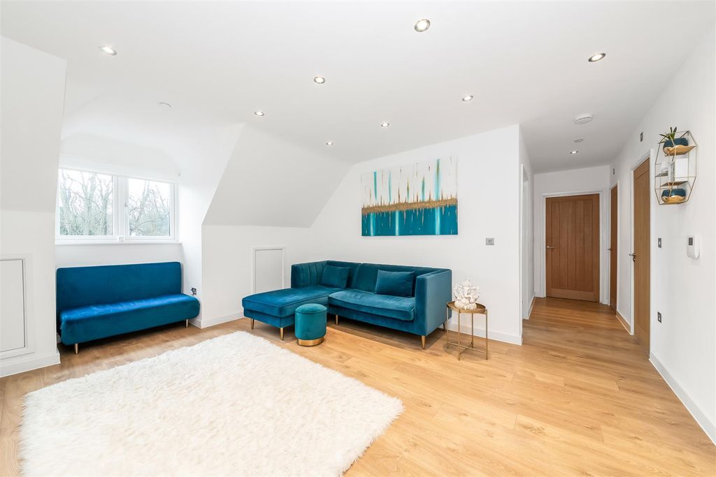 Property photo 3 of 15 Reception Room