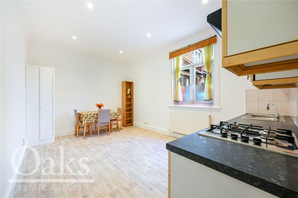 Property photo 2 of 7 Picture No. 04