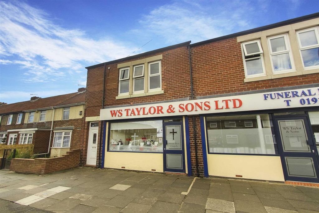 Property photo 1 of 6 External