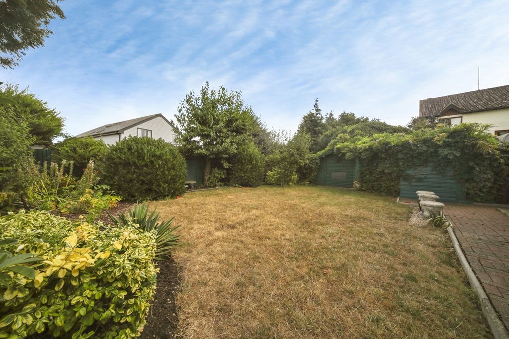 Property photo 3 of 17 Pbox-Img.Jpg