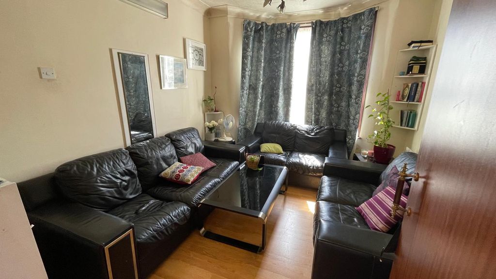 Property photo 1 of 24