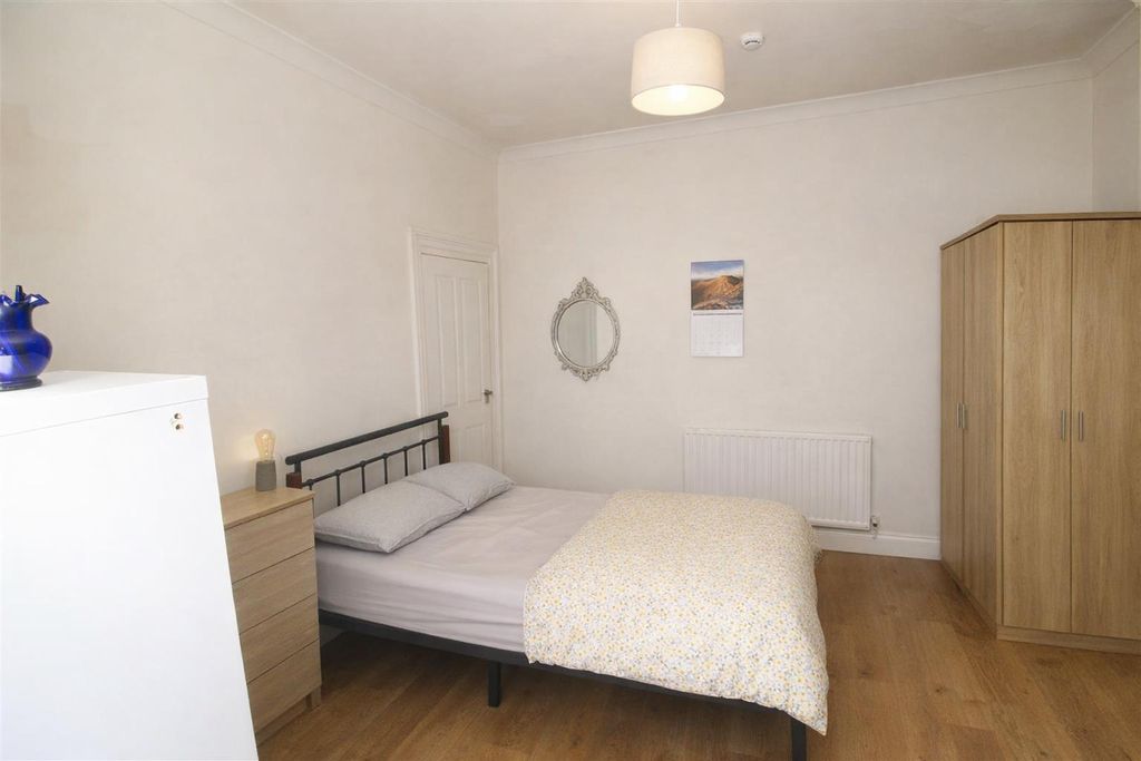 Property photo 2 of 19 Plasnewydd 3.Png