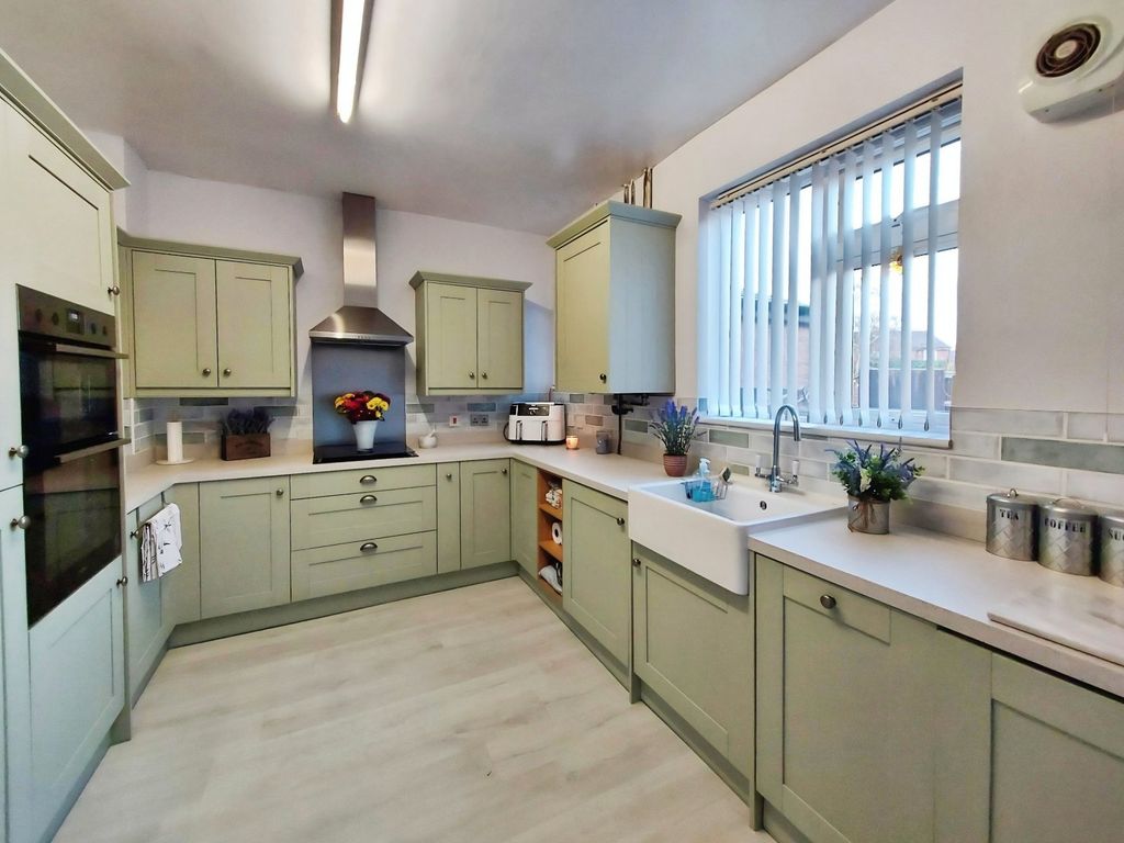 Property photo 3 of 15 Picture No. 14