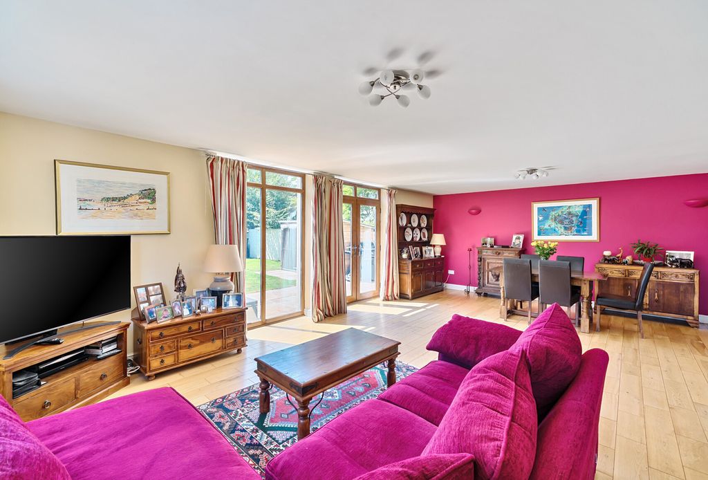 Property photo 1 of 23 1294638-38-6825F7...