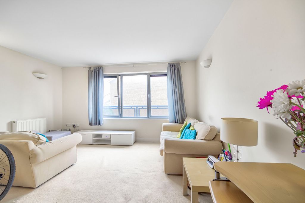 Property photo 3 of 5 Picture No. 06