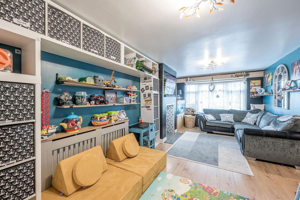 Property photo 3 of 29