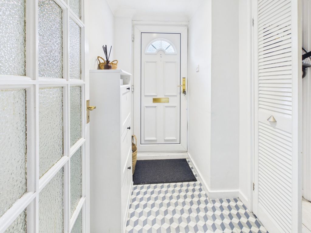 Property photo 3 of 28 5391003