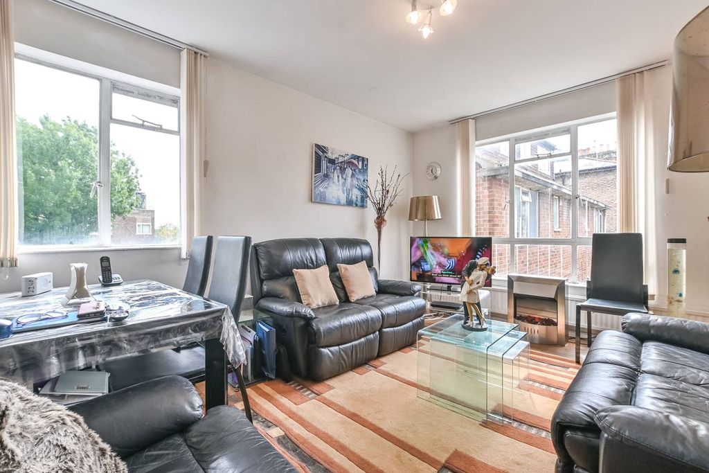 Property photo 1 of 8